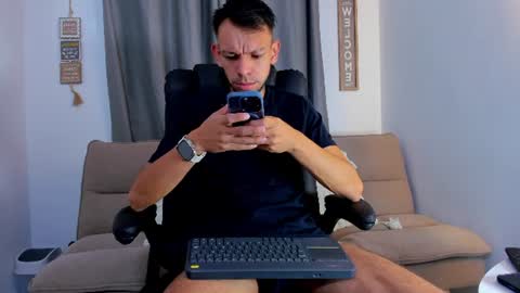 Snapshot of stebansilv_ chatting on July 2026 10:50:01 AM Steban online show from July 2026 10:50:01 AM