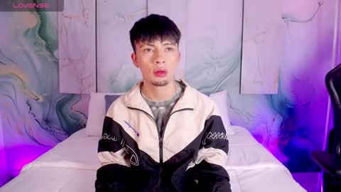 Steev online show from March 2026 03:42:02 AM