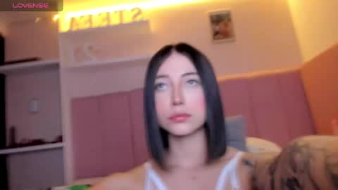 Stefa Gomez  online show from February 2025 11:55:01 AM