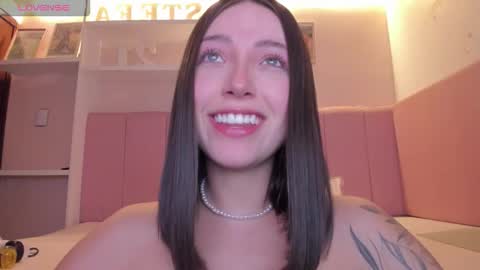 Stefa Gomez  online show from October 2025 12:05:01 PM