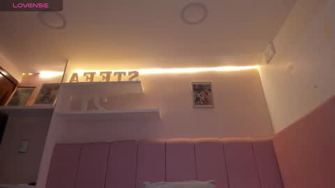 Stefa Gomez  online show from November 2025 10:28:02 AM