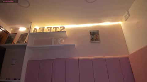 Stefa Gomez  online show from April 2026 12:10:01 PM