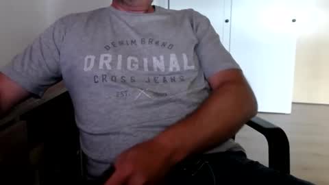 Snapshot of stefan2580 chatting on September 2025 08:13:02 AM Stefan online show from September 2025 08:13:02 AM