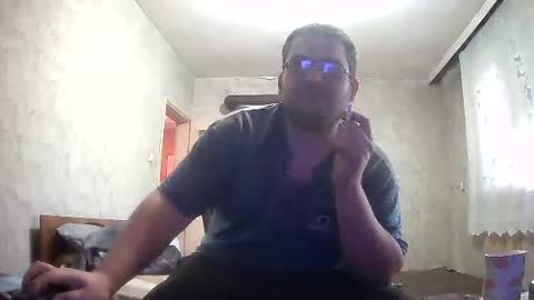 Snapshot of stefan90pt chatting on December 2024 09:50:02 AM Stefan online show from December 2024 09:50:02 AM