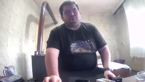 Stefan online show from November 2025 12:17:01 PM