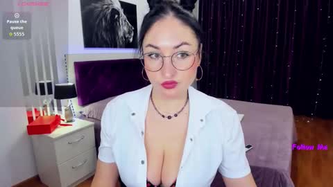 Snapshot of stefanawinter chatting on April 2026 11:24:01 AM StefanaWinter online show from April 2026 11:24:01 AM
