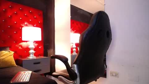 Snapshot of stefano_moretti chatting on June 2026 04:26:02 AM S T E F A N O online show from June 2026 04:26:02 AM