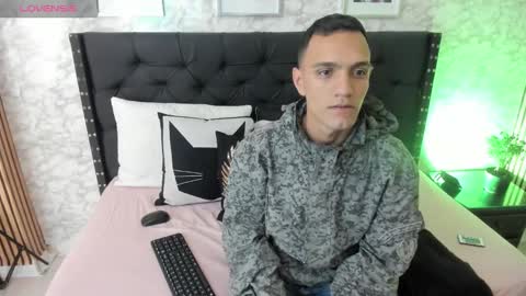 stefany_pablo1 online show from January 2025 12:29:02 PM