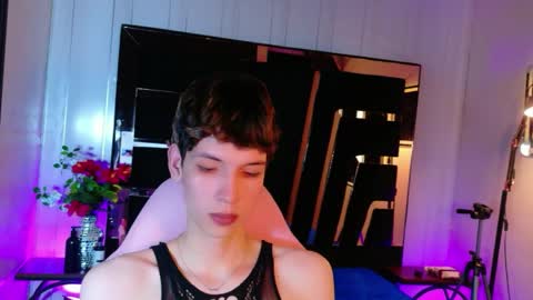Snapshot of stefany_piink chatting on May 2026 01:06:02 PM stefany piink online show from May 2026 01:06:02 PM