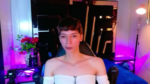 Snapshot of stefany_piink chatting on May 2026 12:43:01 PM stefany piink online show from May 2026 12:43:01 PM
