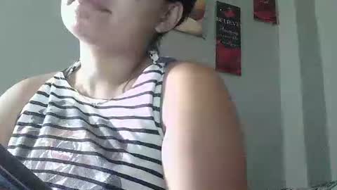 Snapshot of steffani_love chatting on September 2025 05:54:01 AM steffani_love online show from September 2025 05:54:01 AM