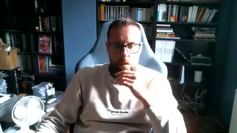 Snapshot of stefffg chatting on September 2025 09:47:02 AM MeStef online show from September 2025 09:47:02 AM