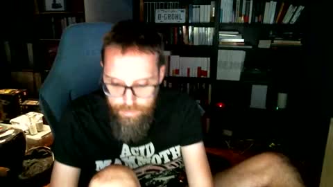 Snapshot of stefffg chatting on October 2025 09:46:02 PM MeStef online show from October 2025 09:46:02 PM