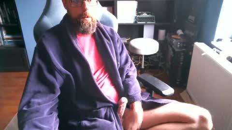 Snapshot of stefffg chatting on June 2026 07:43:02 AM MeStef online show from June 2026 07:43:02 AM