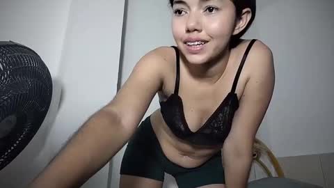 stefany online show from February 2025 06:13:02 AM