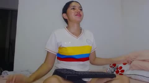 stefany online show from November 2025 06:57:02 AM