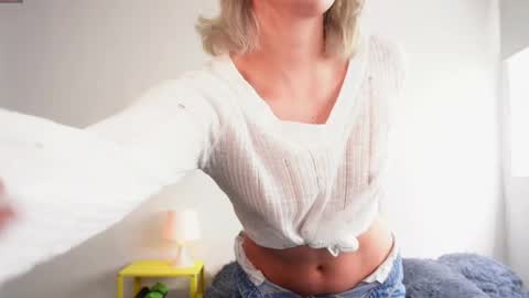 Stef online show from April 2026 06:01:01 PM