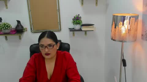 Stefy  online show from April 2026 06:52:01 PM