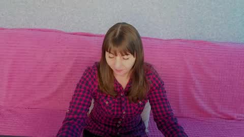 Snapshot of steladream chatting on April 2026 09:34:02 AM Stela online show from April 2026 09:34:02 AM