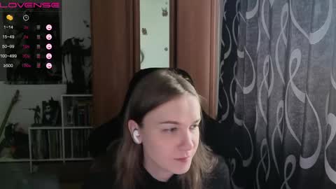 Snapshot of stella_and_carol chatting on June 2026 03:06:01 PM Diana online show from June 2026 03:06:01 PM