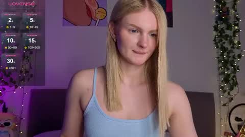 Snapshot of stella_crystal chatting on July 2026 08:15:02 PM karma online show from July 2026 08:15:02 PM