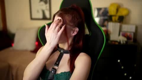 Stella online show from April 2026 04:29:01 PM