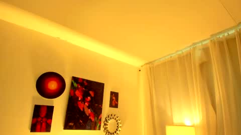 Snapshot of stella_vans chatting on May 2026 08:32:01 AM Asella online show from May 2026 08:32:01 AM