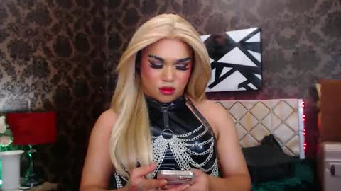 CALL ME STELLA online show from March 2025 03:29:02 PM