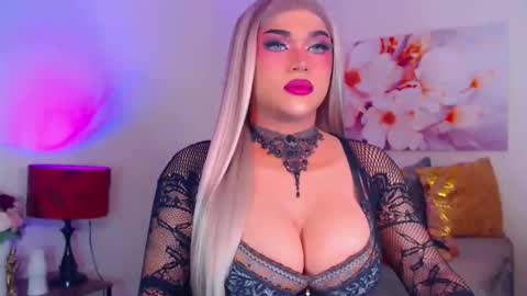 CALL ME STELLA online show from October 2025 06:08:02 PM