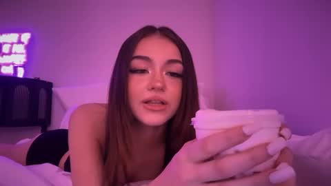 Snapshot of stellapearl chatting on September 2025 08:47:02 PM stellapearl online show from September 2025 08:47:02 PM