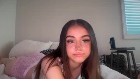 Snapshot of stellapearl chatting on October 2025 08:07:01 PM stellapearl online show from October 2025 08:07:01 PM