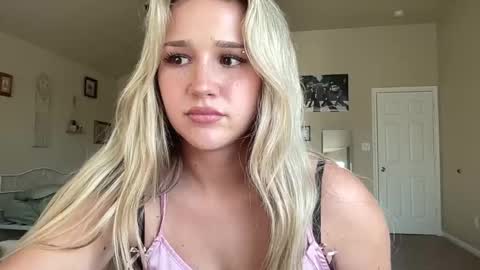 Snapshot of stellaraexox chatting on September 2025 11:06:02 PM stellaraexox online show from September 2025 11:06:02 PM