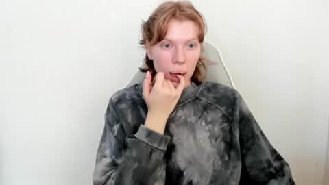 S T E L L A online show from March 2026 09:37:02 AM