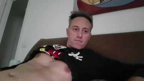 Snapshot of sten015 chatting on December 2024 06:59:01 AM sten015 online show from December 2024 06:59:01 AM