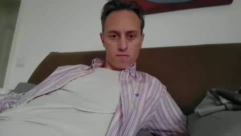 Snapshot of sten015 chatting on January 2025 11:58:02 AM sten015 online show from January 2025 11:58:02 AM