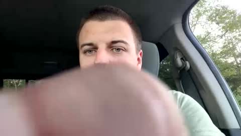 Snapshot of stepbro18 chatting on October 2025 10:29:01 PM Honestly Im a slut I have a high sex drive and I love talking to people off this platform online show from October 2025 10:29:01 PM