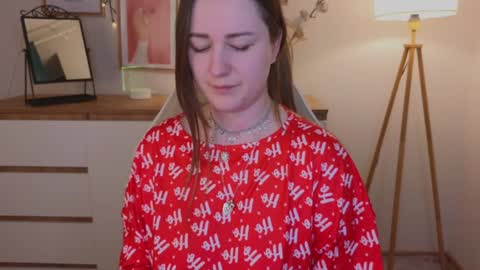 Snapshot of steph_sweet chatting on December 2024 01:07:01 AM Emma online show from December 2024 01:07:01 AM