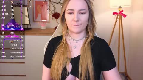Snapshot of steph_sweet chatting on January 2025 09:50:02 PM Emma online show from January 2025 09:50:02 PM