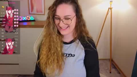 Snapshot of steph_sweet chatting on October 2025 09:59:02 PM Emma online show from October 2025 09:59:02 PM