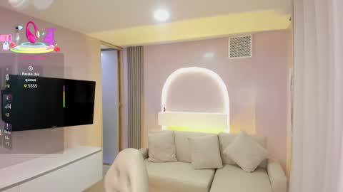         online show from February 2026 02:21:02 AM