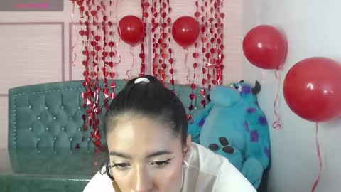 Snapshot of stephania_t chatting on February 2025 01:38:02 PM Stephania online show from February 2025 01:38:02 PM