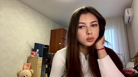 Snapshot of stephaniflicek chatting on April 2026 03:18:02 PM Stephani online show from April 2026 03:18:02 PM