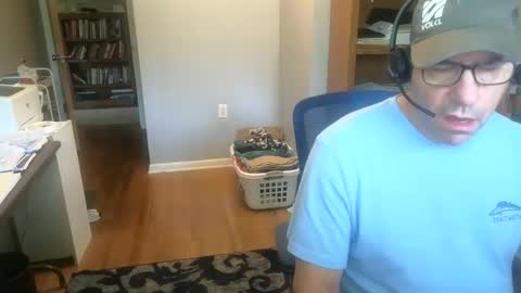 stephenhal9 online show from September 2025 03:12:02 PM