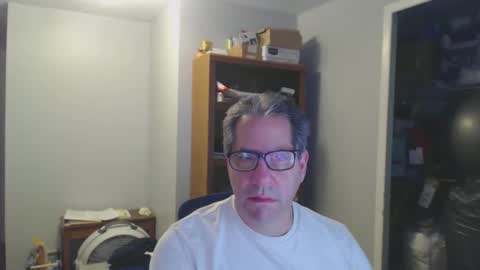 stephenhal9 online show from December 2025 02:43:02 AM