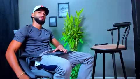 Steve  online show from October 2025 11:19:01 AM