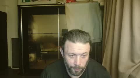 Snapshot of stevebulkzor chatting on April 2026 12:43:02 AM Steve Oakenshield son of John son of Vasyl online show from April 2026 12:43:02 AM