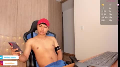 Esteban online show from October 2025 08:49:02 PM
