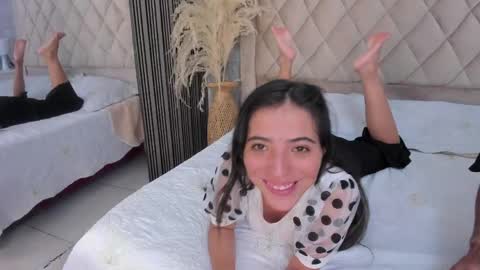 stevenandlaura_ online show from May 2026 01:47:02 AM