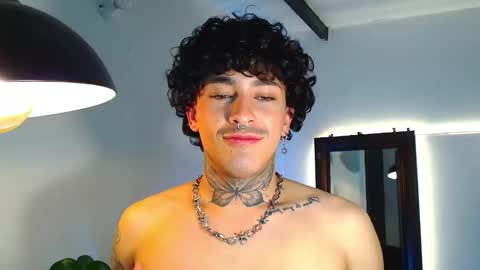 Daniel Steven Navarro online show from March 2026 02:39:01 AM