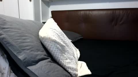 Snapshot of stevenpit chatting on August 2026 05:38:01 PM stevenpit online show from August 2026 05:38:01 PM